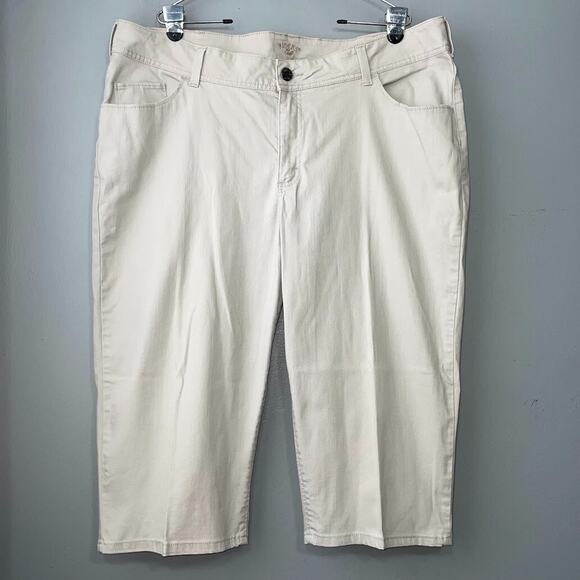 Riders by Lee Plus Size 22WM Tan Jeans Denim Capris Pants Cottage Grandma Summer - Picture 1 of 12